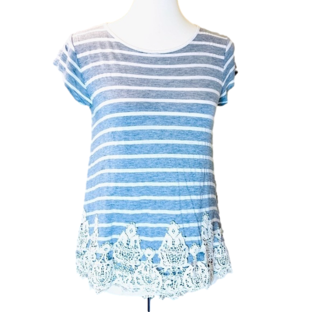 Xhilaration Striped Gray Top with Lace Trim